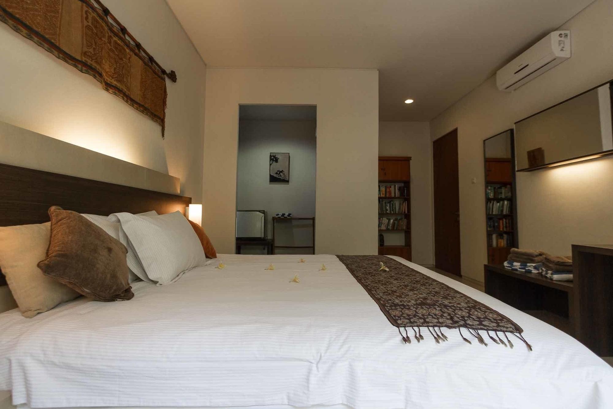 Villa Karingal Senggigi Exterior foto