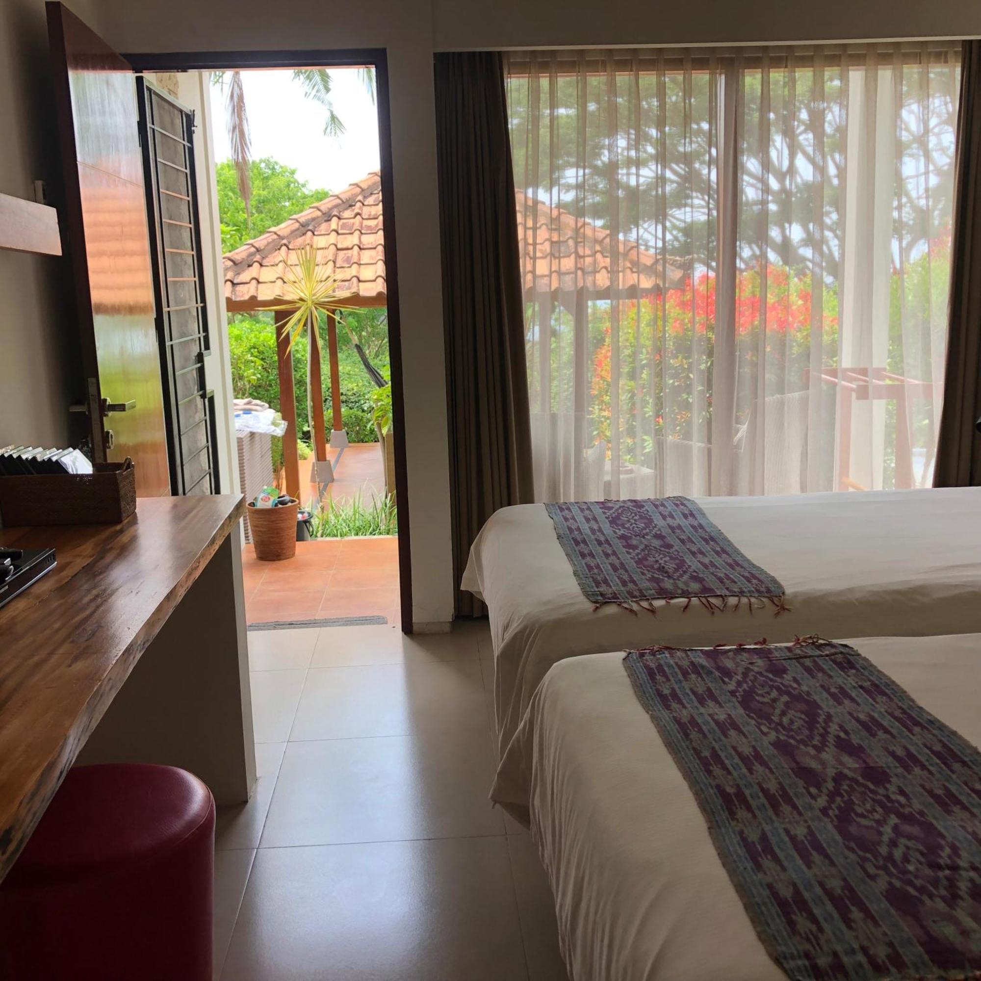 Villa Karingal Senggigi Exterior foto