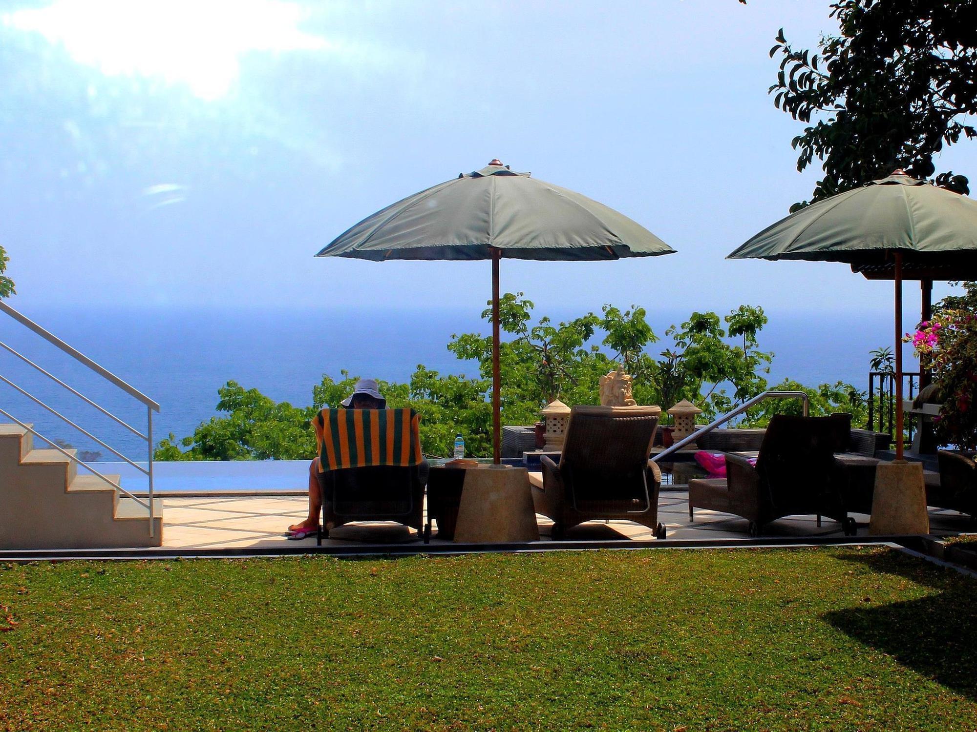 Villa Karingal Senggigi Exterior foto